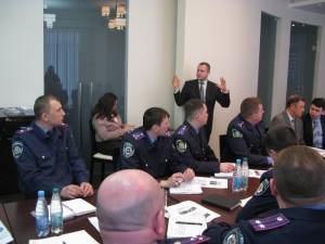 Презентація дослідження щодо оцінки роботи міліції у Новій Каховці