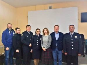 Обговорення нової форми звіту поліції перед громадою на Луганщині